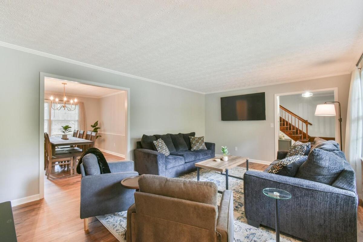 Cozy Home With Arcade, Ping Pong & Fenced Backyard Lawrenceville Ngoại thất bức ảnh