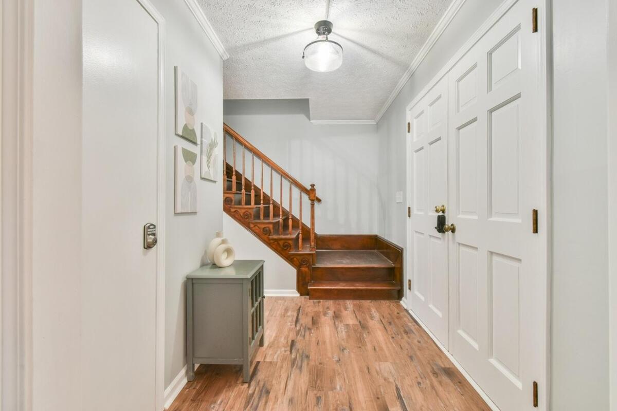 Cozy Home With Arcade, Ping Pong & Fenced Backyard Lawrenceville Ngoại thất bức ảnh