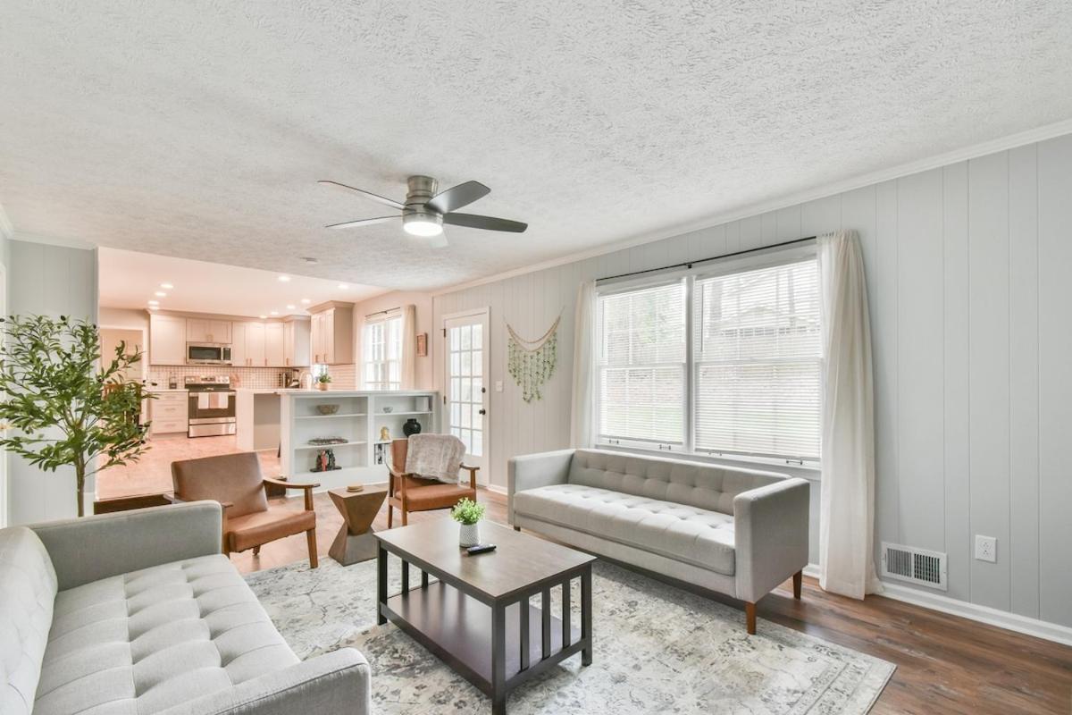 Cozy Home With Arcade, Ping Pong & Fenced Backyard Lawrenceville Ngoại thất bức ảnh